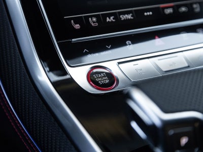 2025 Audi RS Q8 performance performance