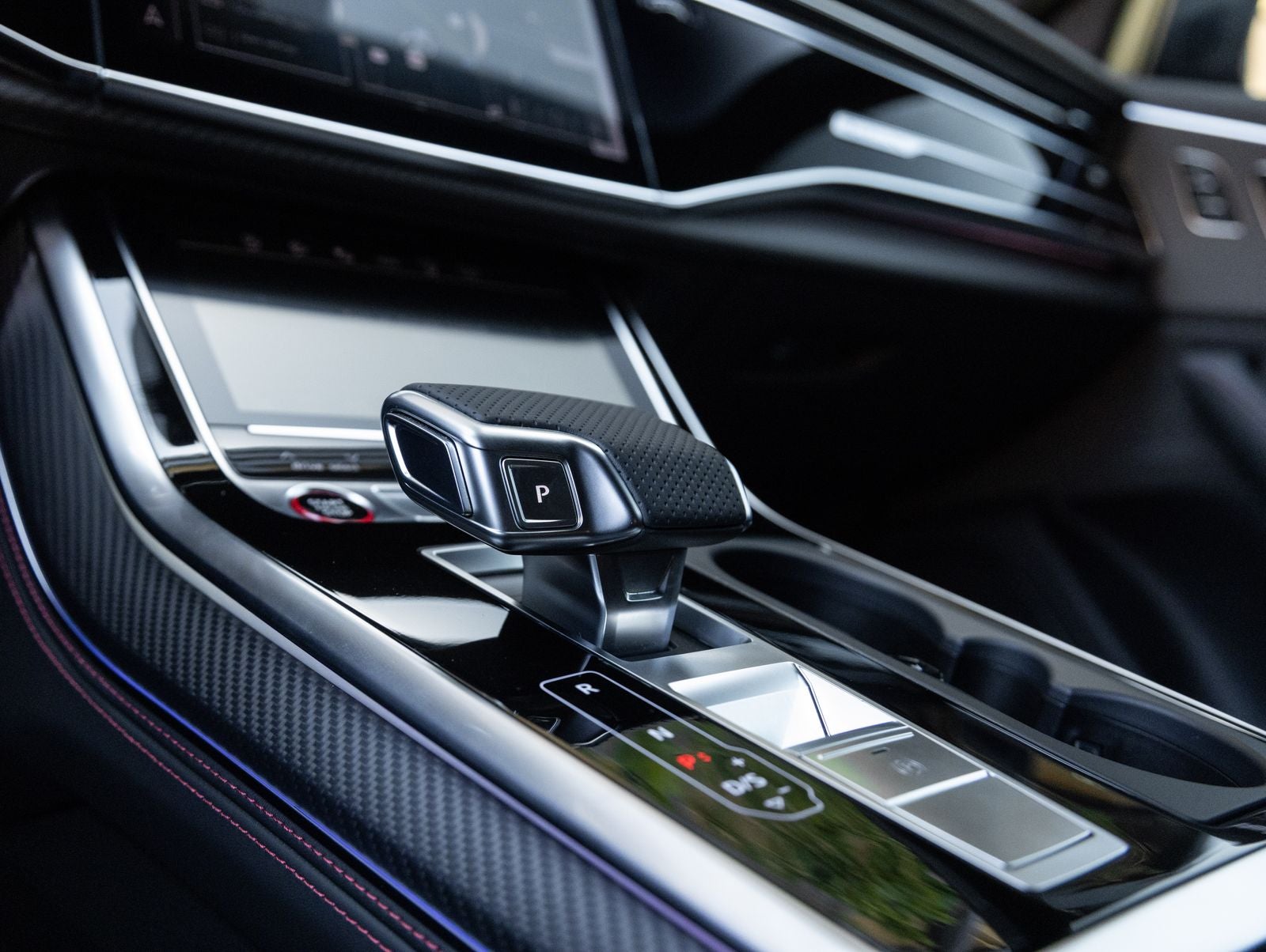 2025 Audi RS Q8 performance performance