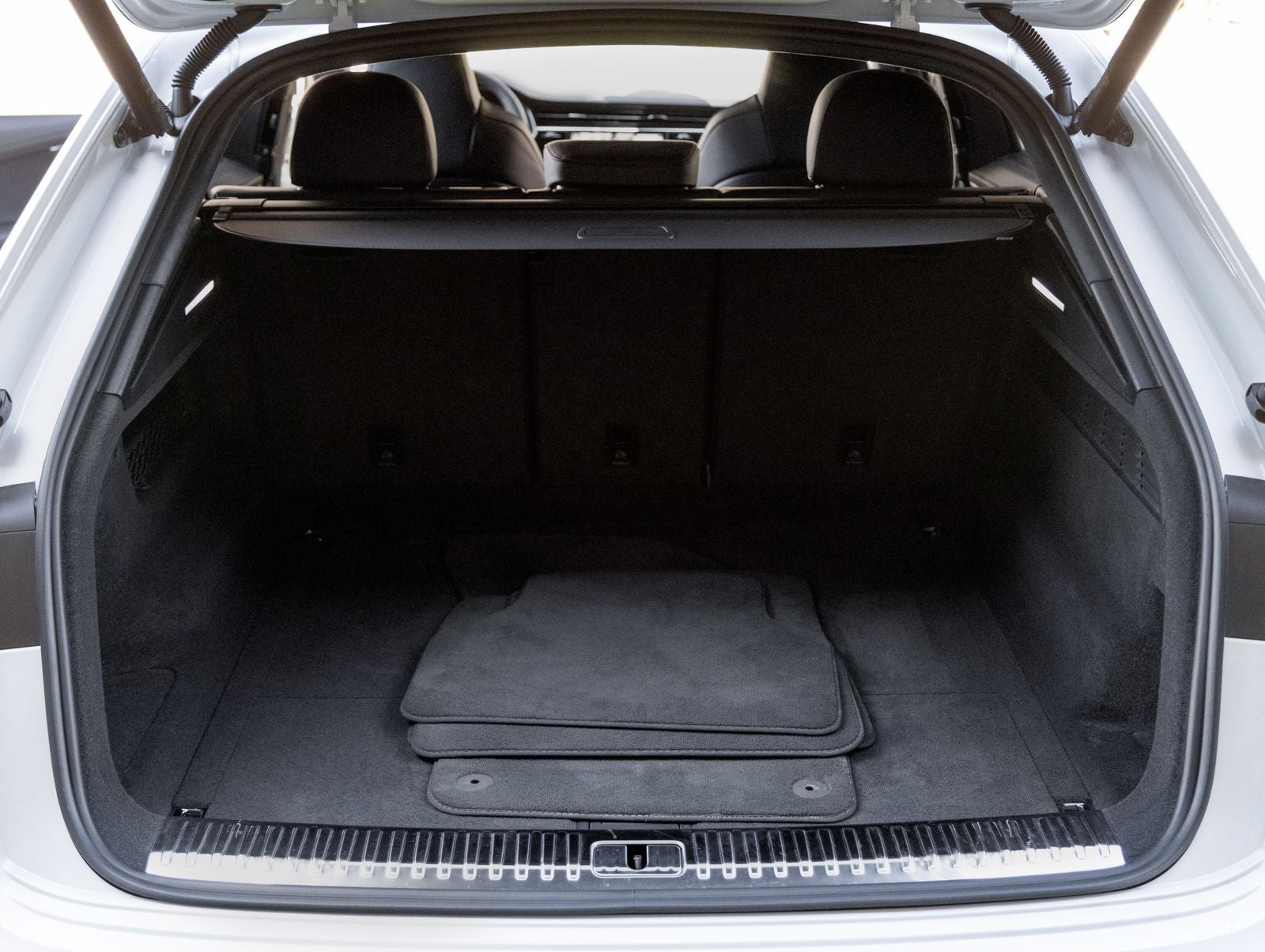 2025 Audi RS Q8 performance performance