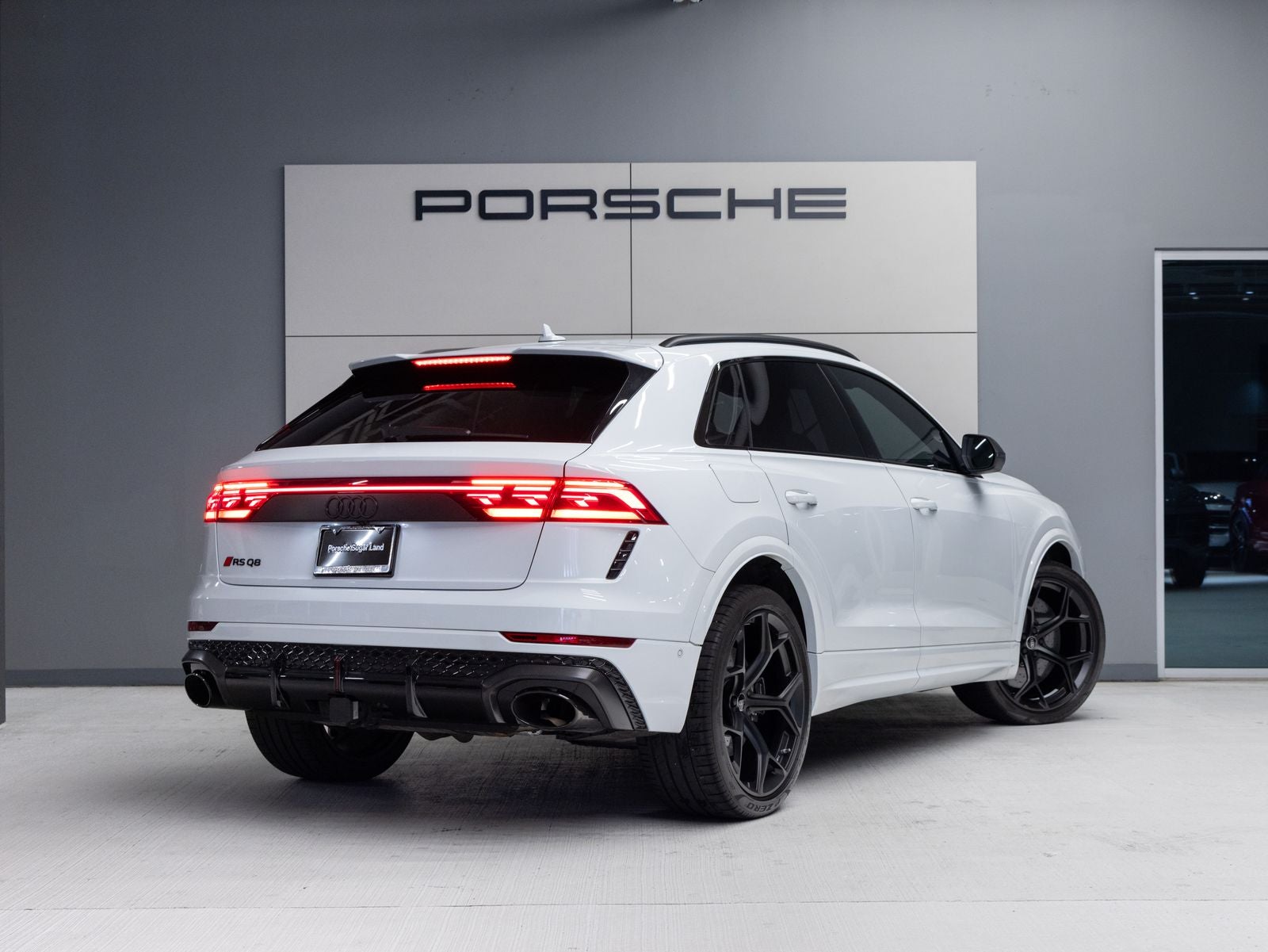 2025 Audi RS Q8 performance performance