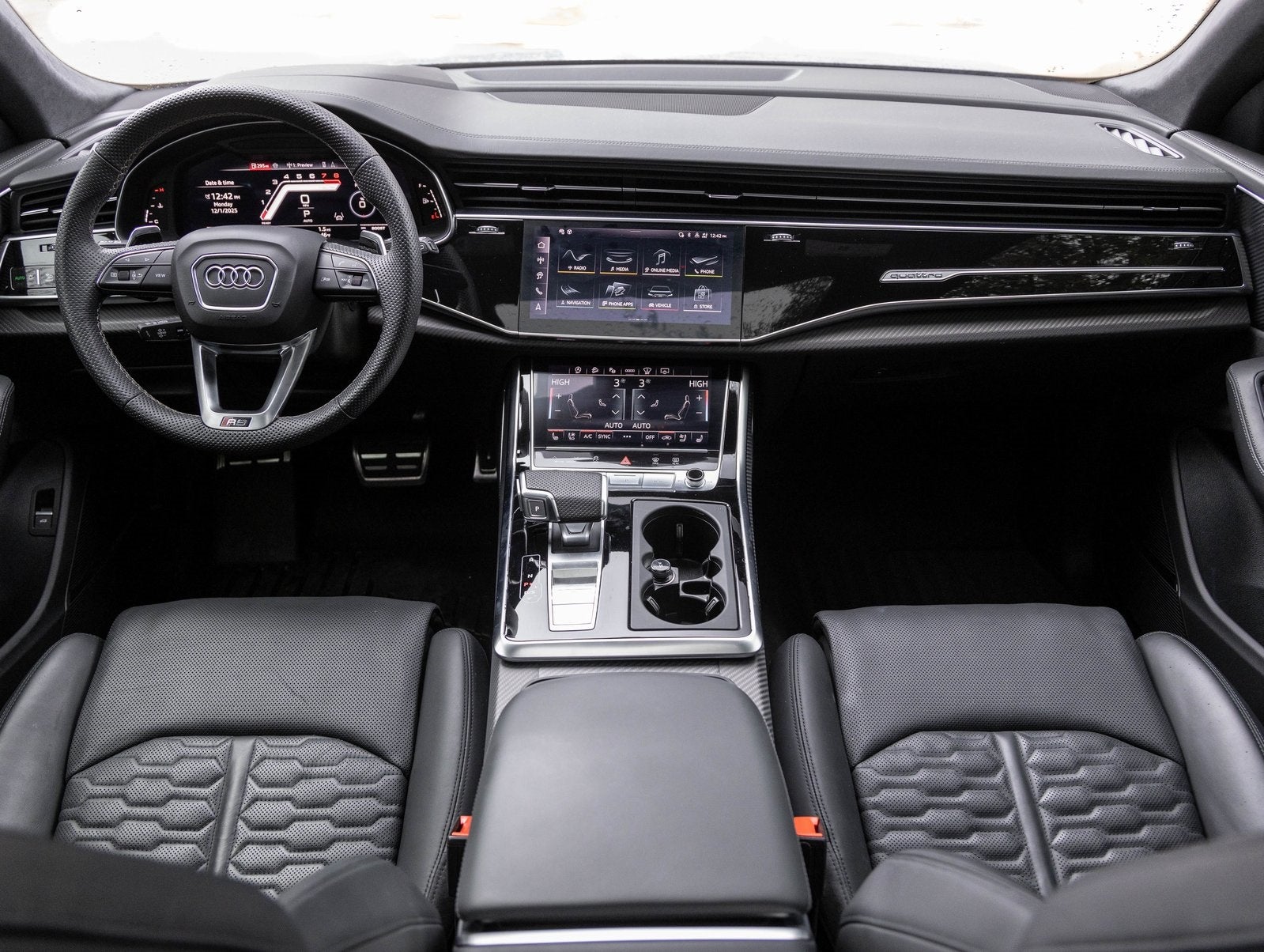 2025 Audi RS Q8 performance performance