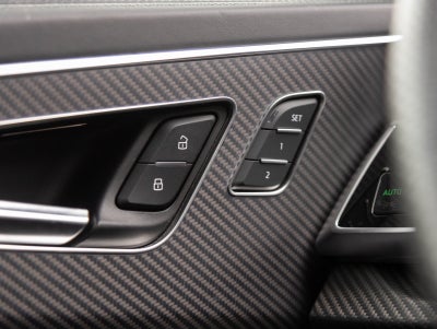 2025 Audi RS Q8 performance performance