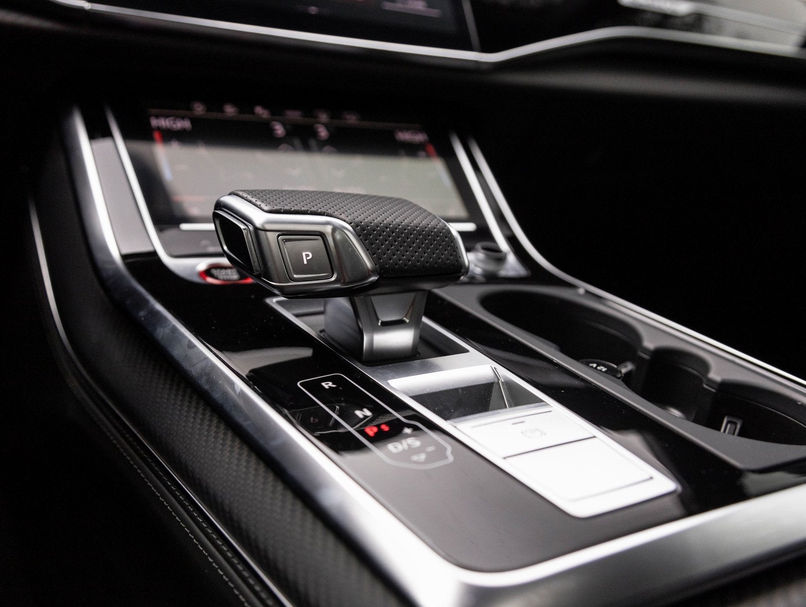 2025 Audi RS Q8 performance performance