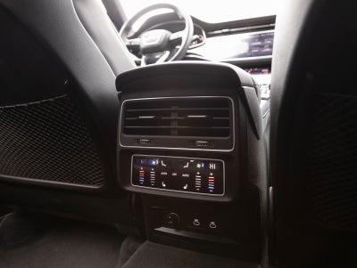 2025 Audi RS Q8 performance performance