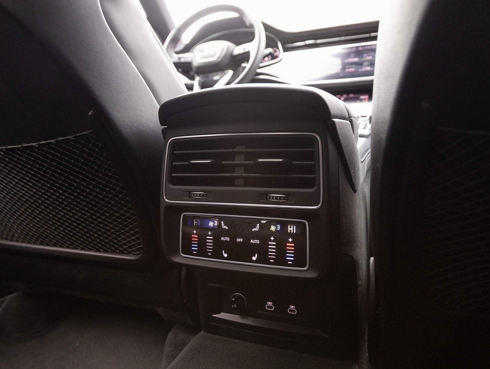 2025 Audi RS Q8 performance performance