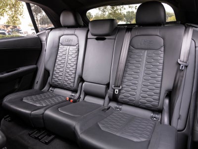 2025 Audi RS Q8 performance performance