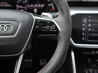 2024 Audi RS 6 Avant performance performance