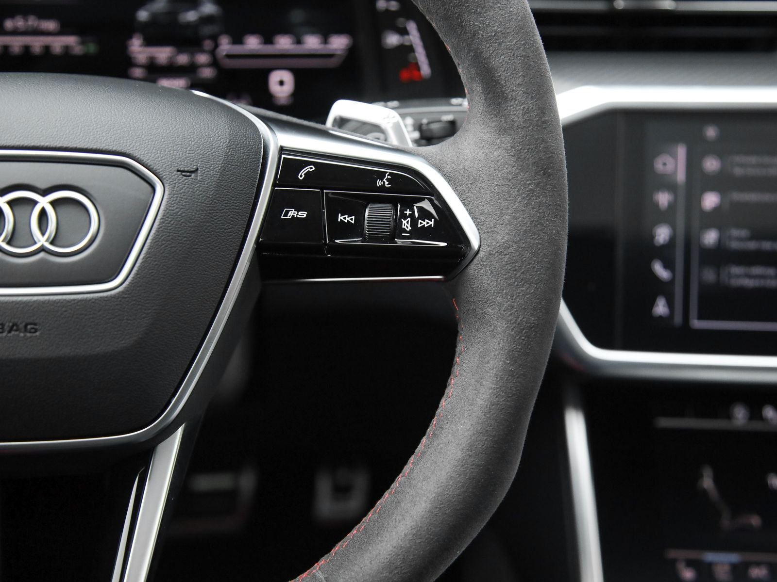 2024 Audi RS 6 Avant performance performance