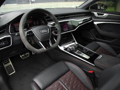 2024 Audi RS 6 Avant performance performance