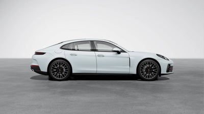 2026 Porsche Panamera Base