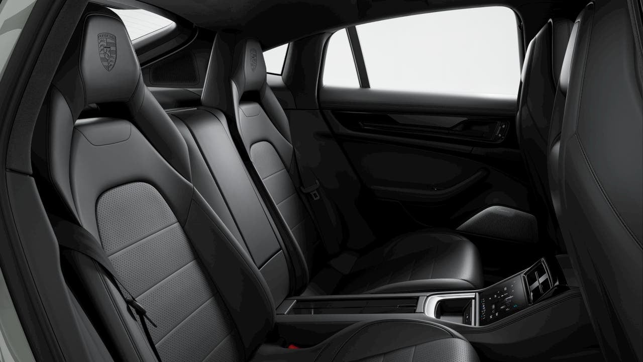 2026 Porsche Panamera Panamera GTS