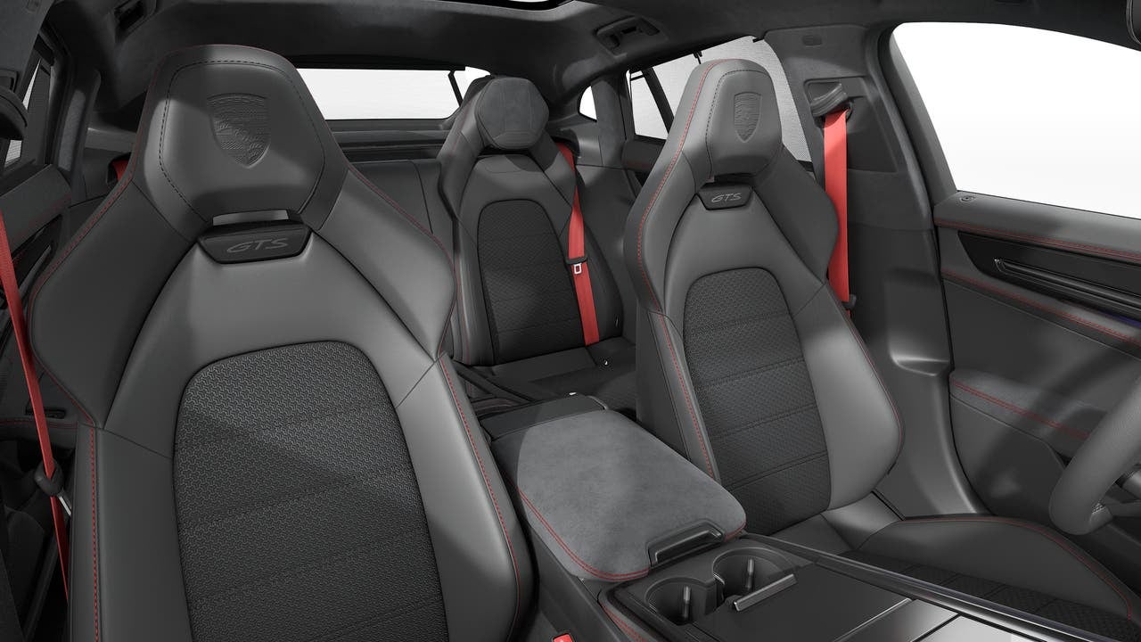 2027 Porsche Panamera Panamera GTS