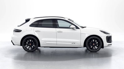 2026 Porsche Macan Macan GTS